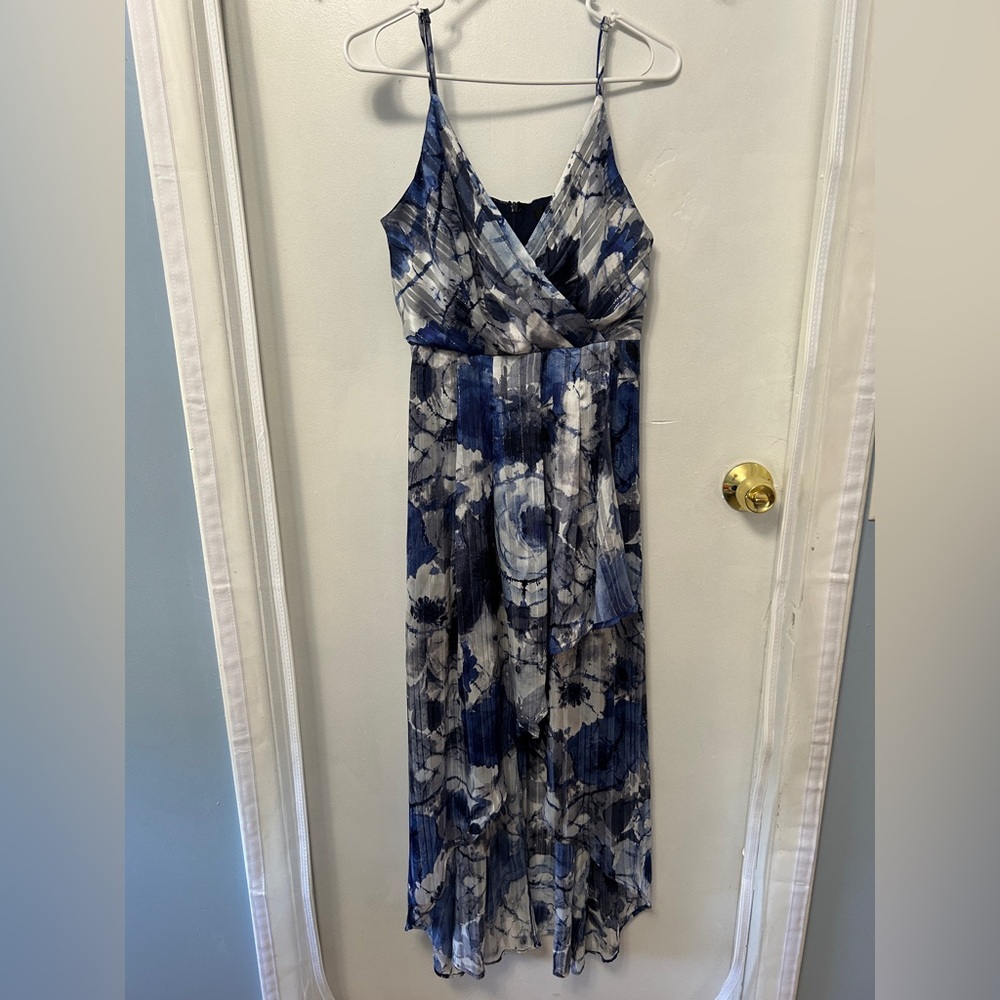 Lulu's Navy and White Floral Maxi Dress